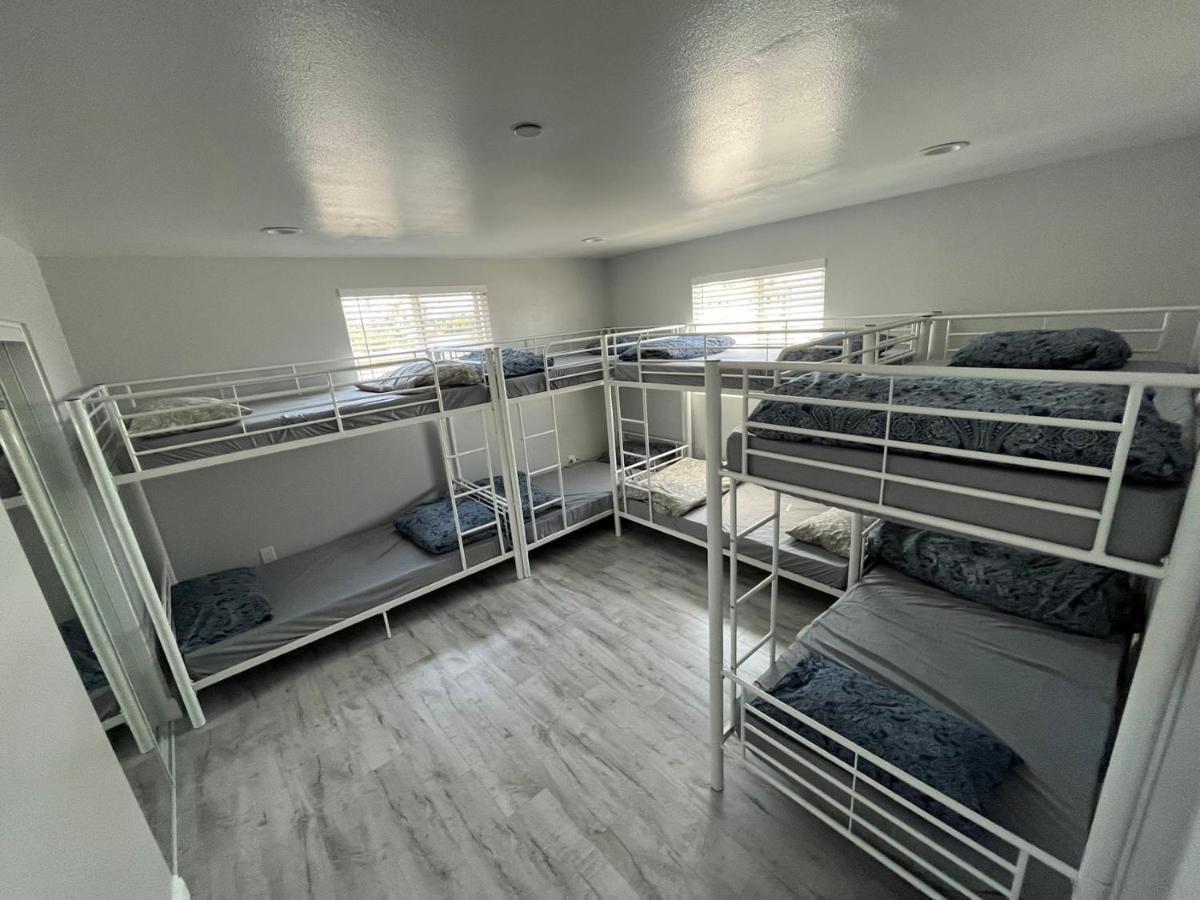 Modern Hostel In Los Angeles Exterior photo